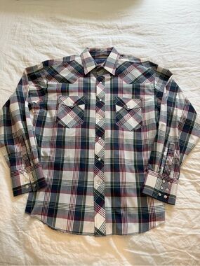 Men's Wrangler Plaid Button-Up Shirt - Classic Western Style